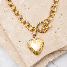 Load image into Gallery viewer, Bella 18k gold plated locket necklace
