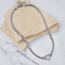 Load image into Gallery viewer, Patricia 18k gold plated heart necklace