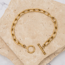 Load image into Gallery viewer, Caitlin 14k gold plated link bracelet