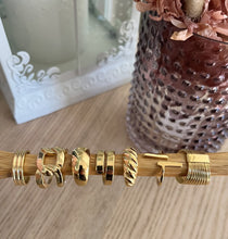 Load image into Gallery viewer, Anastasia 18k gold plated ring