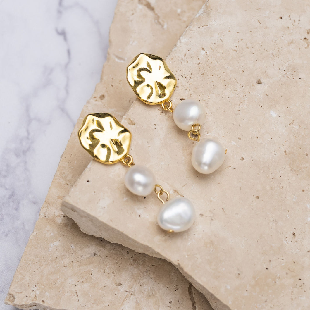 Amari 14k gold plated vermeil pearl earrings - Short