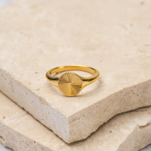 Load image into Gallery viewer, Charlotte 18k gold plated sunburst ring
