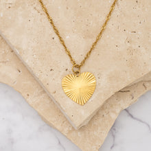 Load image into Gallery viewer, Elsa 18k gold plated heart pendant necklace
