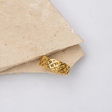 Load image into Gallery viewer, Emma 18k gold plated weave ring
