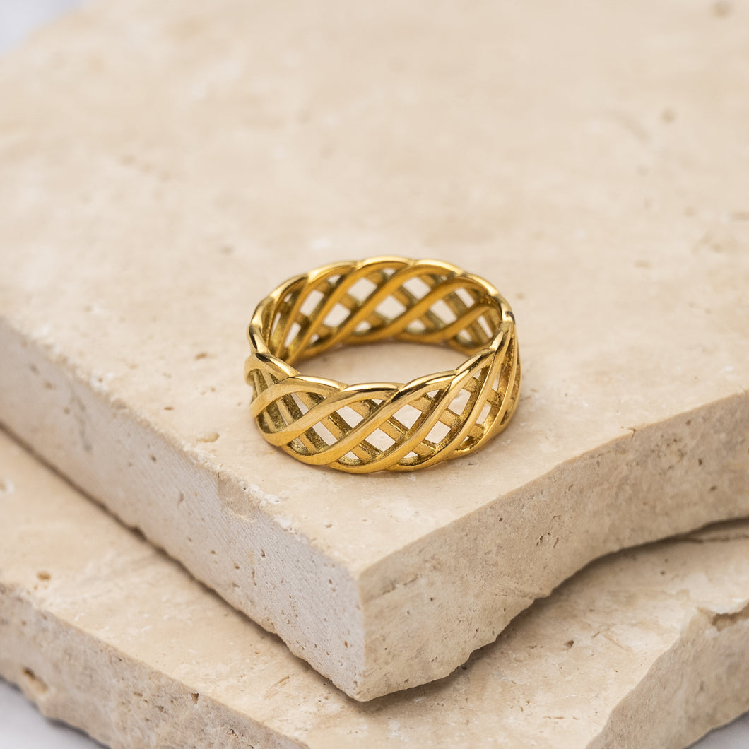Emma 18k gold plated weave ring