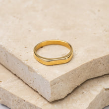 Load image into Gallery viewer, Monika 18k gold plated T bar ring
