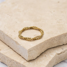 Load image into Gallery viewer, Sara 18k gold plated rope ring
