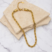 Load image into Gallery viewer, Nina 18k gold plated rope necklace

