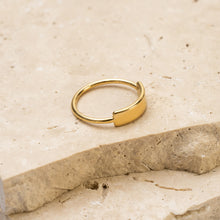 Load image into Gallery viewer, Angie 18k gold plated ring
