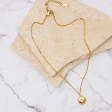 Load image into Gallery viewer, Gigi 18k gold plated round pendant necklace
